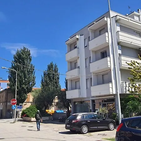 Casa Vacanza Fronte Mare Fano Sassonia Exterior photo